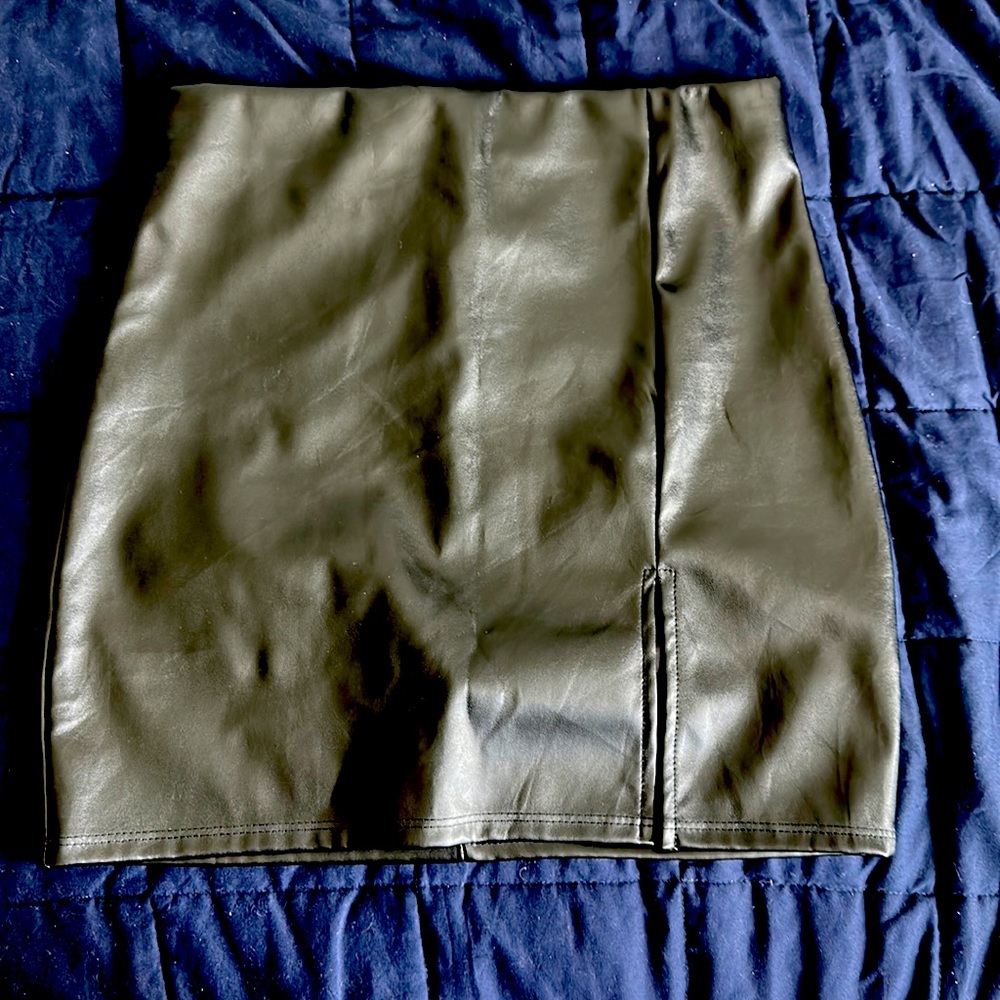 Faux Leather mini skirt